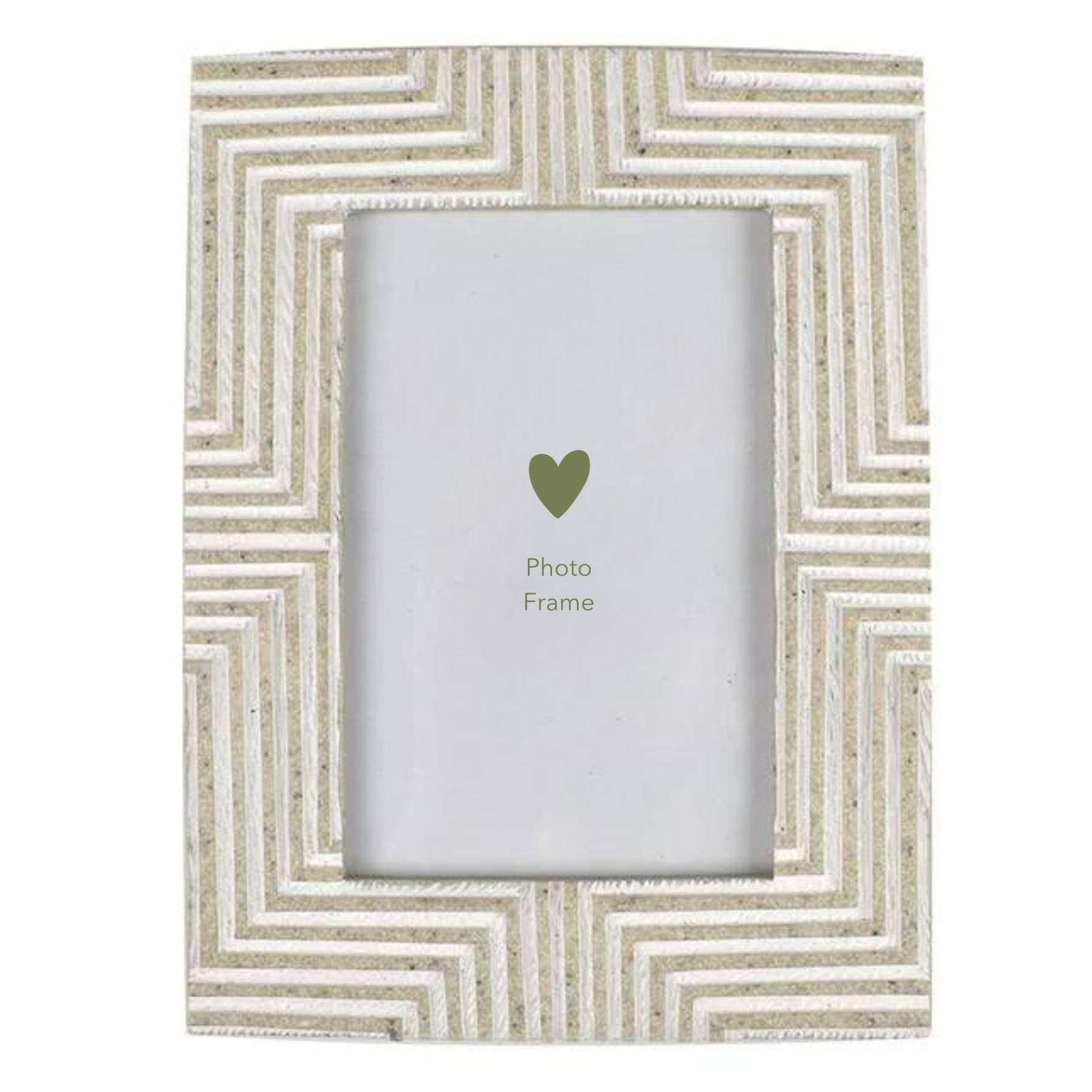 Cream coloured sandstone photo frame for 6x4 inch photo. Greenify CO.